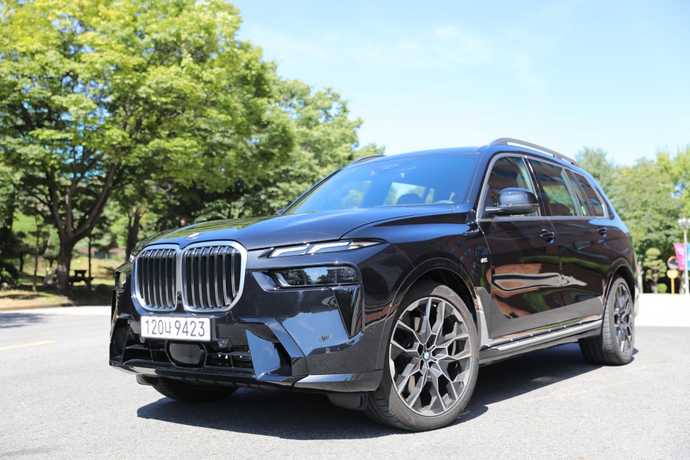 BMW X7 40i 시승기, 주행 및 자동 주차 영상, 트렁크 공간