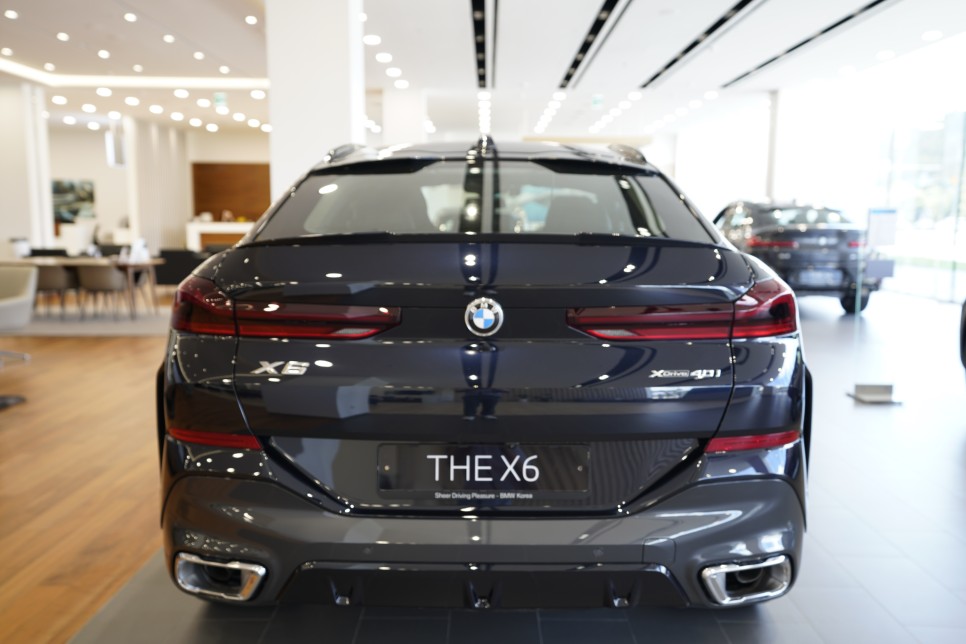 2024 BMW X6 제원 정보 '진보된 쿠페형 SUV' 모의견적 오너평가 포토 판매량