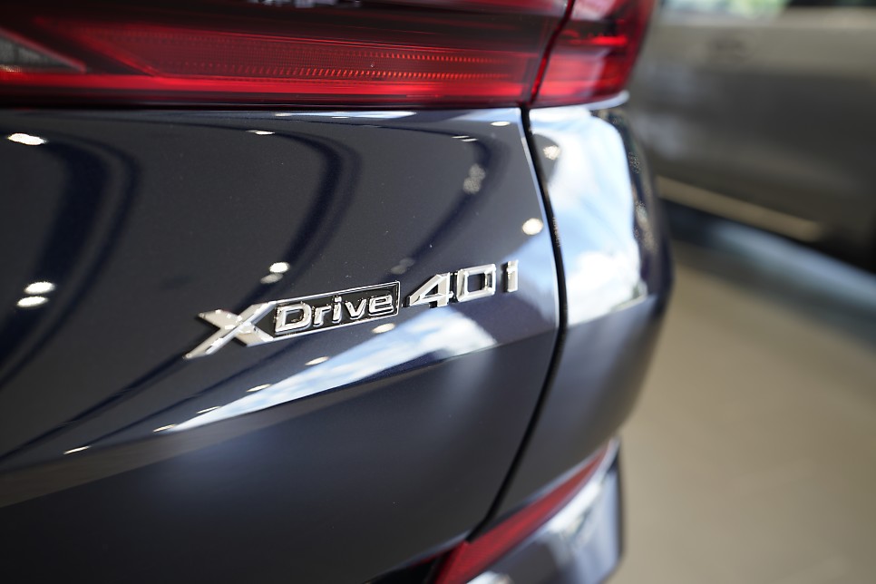2024 BMW X6 제원 정보 '진보된 쿠페형 SUV' 모의견적 오너평가 포토 판매량