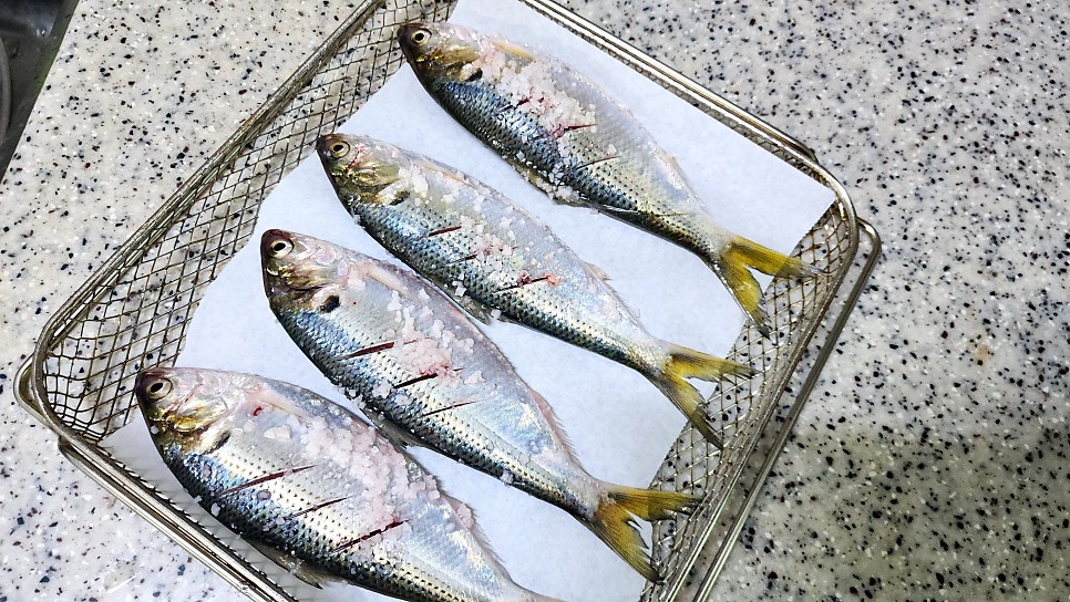 전어무침 전어구이 가을제철음식 전어회무침 전어요리 에어프라이어 생선구이