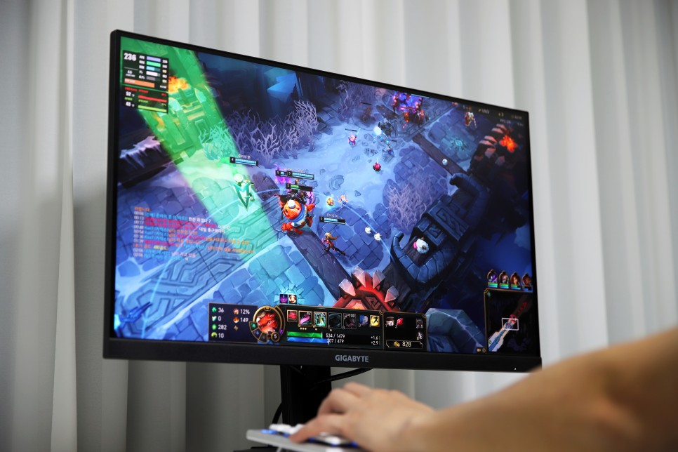 4K 게이밍 모니터 추천으로 기가바이트 M28U 144Hz 28인치 컴퓨터모니터