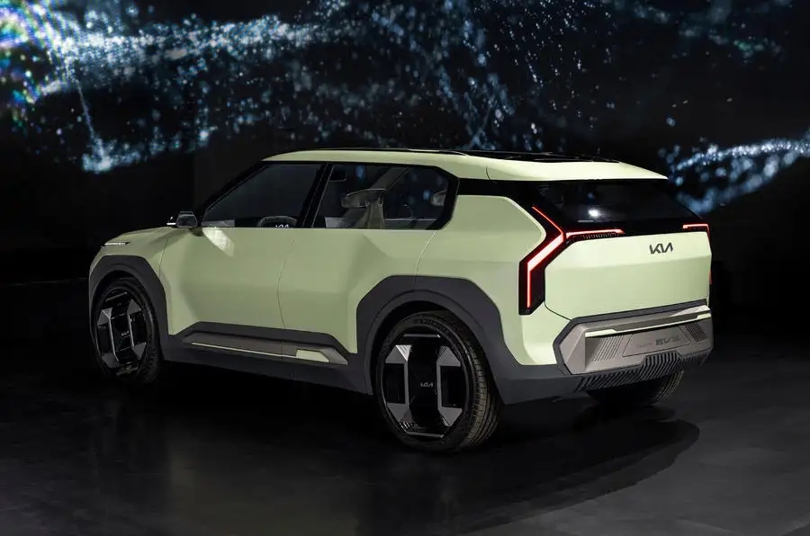 기아, 2023 기아 EV 데이에서 중소형 전기 SUV EV3 컨셉트 공개