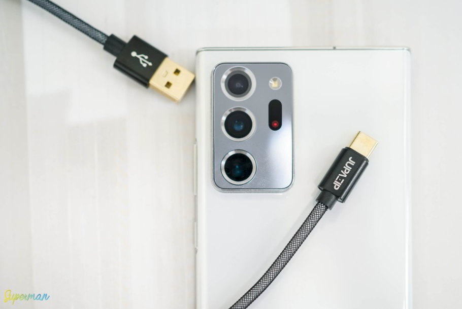 핸드폰 충전기 종류 / 아이폰 8핀 라이트닝 갤럭시 5핀 USB C타입 케이블 무선 고속