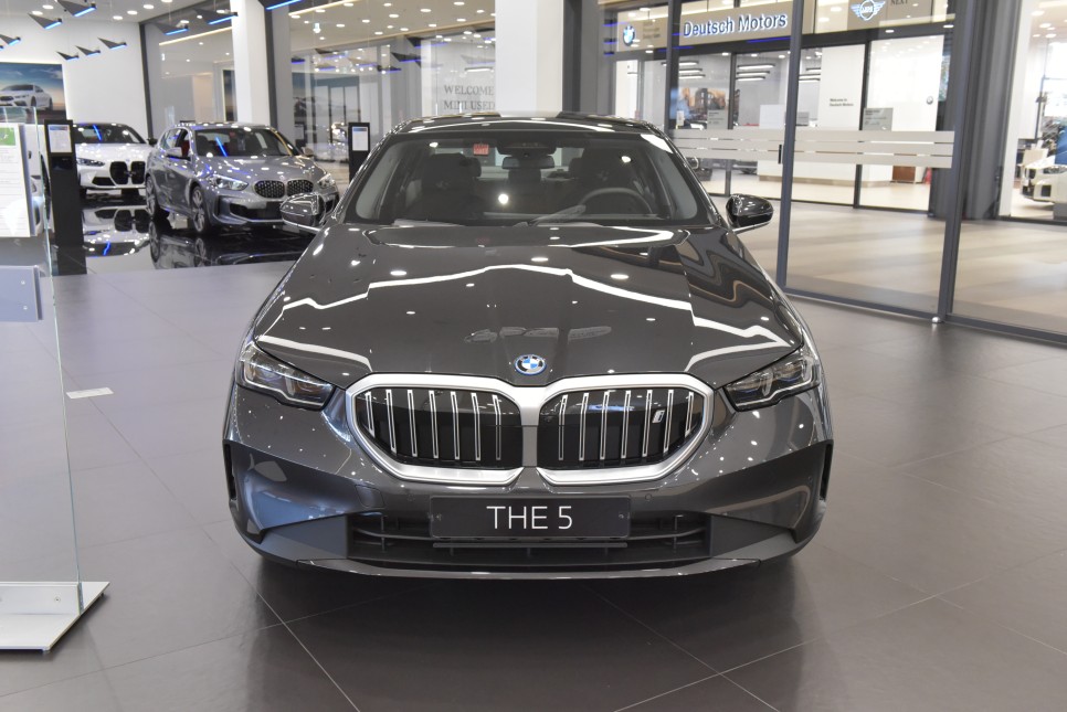 BMW 신형 5시리즈, 523d M스포츠 시승기, i5 프로모션