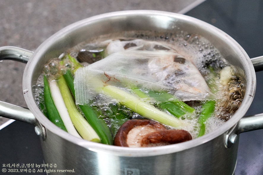 밀푀유나베 만들기 소스 육수 재료 쯔유 활용 소고기 전골 요리 손님초대요리