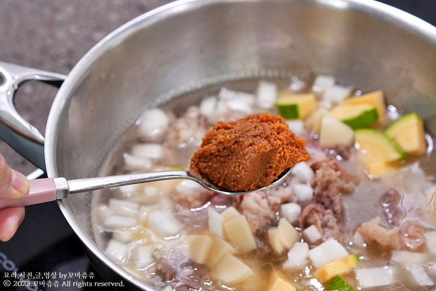 차돌박이 된장찌개 맛있게 끓이는법 요리 고깃집 차돌 된장찌개 레시피 재료 소고기 된장찌개