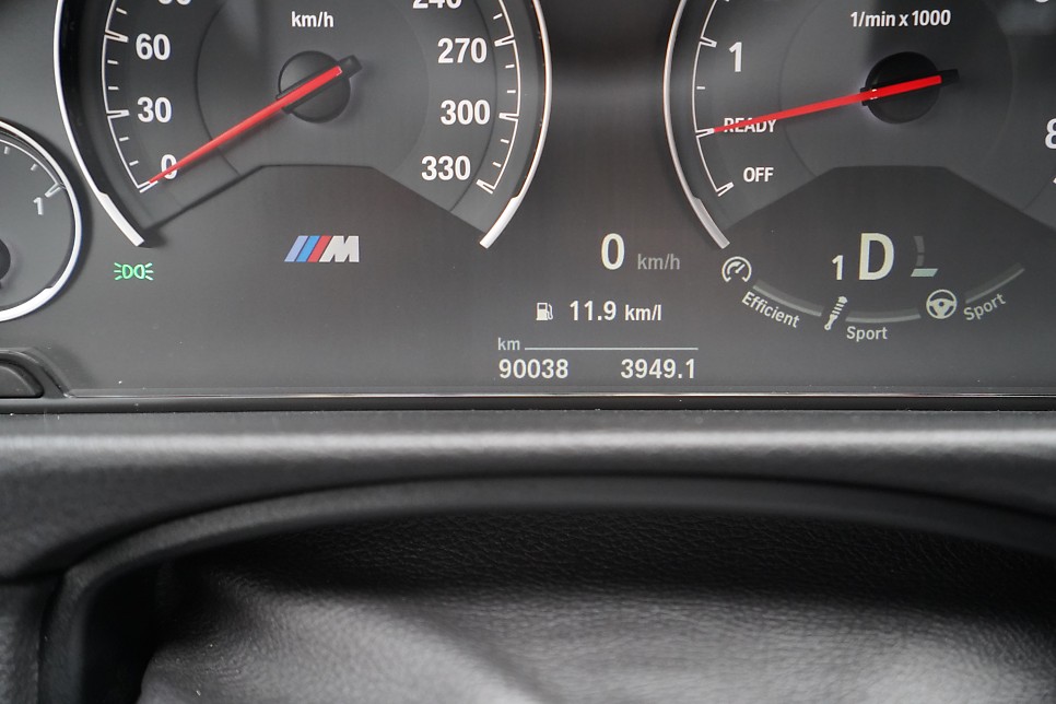 BMW M3 에어컨 필터 교체 자동차 냄새나거나 냉매 가스 충전이 안되서 안 시원할까?