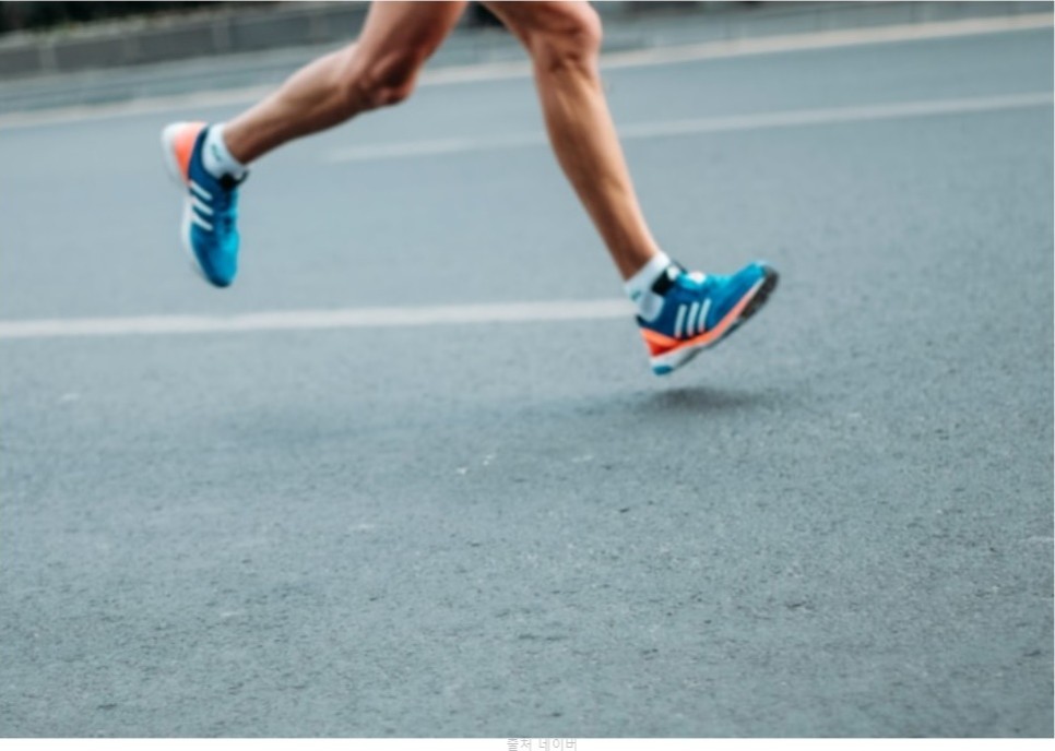 기안84 마라톤 러닝 효과 달리기 빨라지는법 운동 팁 무릎 테이핑 3KM 5KM 10KM 하프마라톤 왕복오래달리기