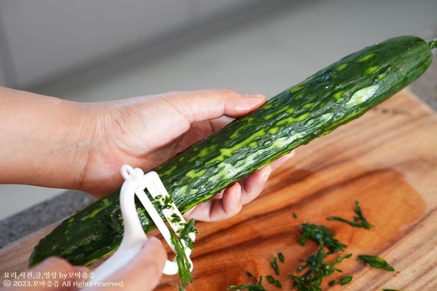 새콤달콤 오이무침 레시피 양념 6분 맛보장 생오이무침 만드는 법 오이 요리 반찬레시피