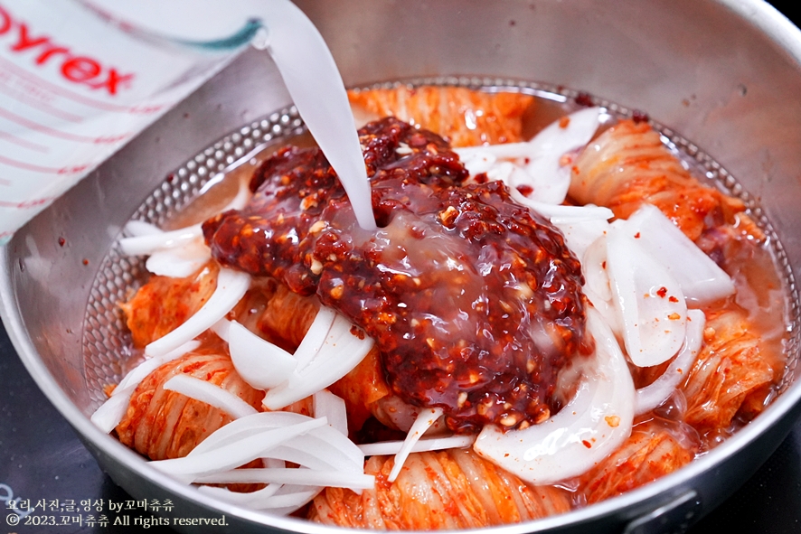 돼지고기 김치찜 레시피 밥맛보장 삼겹살 묵은지 김치찜 만들기 삼겹살 요리