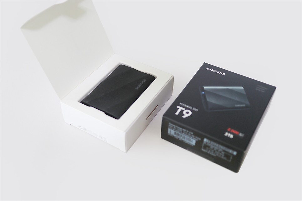 삼성 포터블 SSD T9 2TB, 빠른 속도의 외장형 NVMe