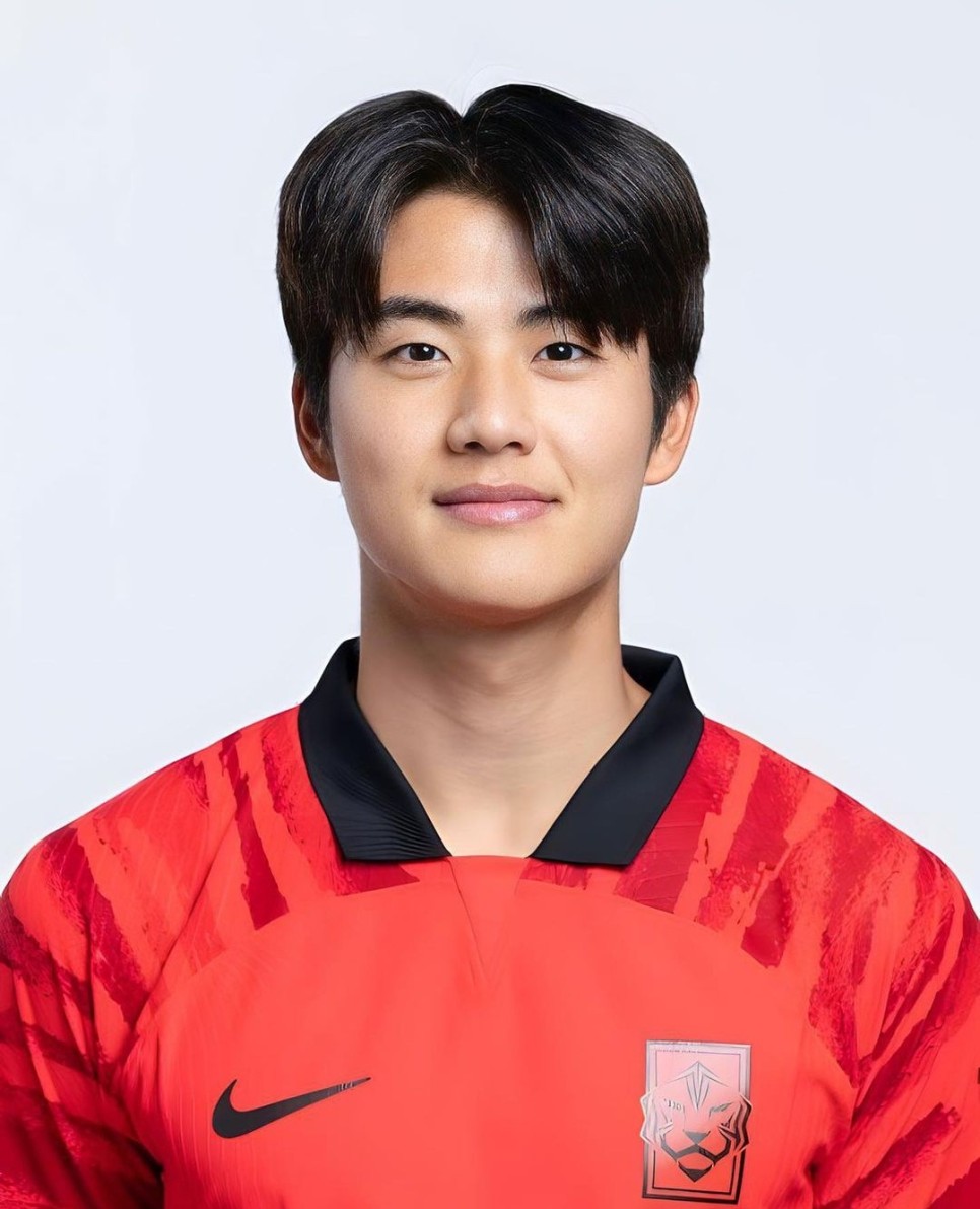잘생긴 한국축구선수 한국 축구 국가대표 22번 울산현대 설영우 인스타
