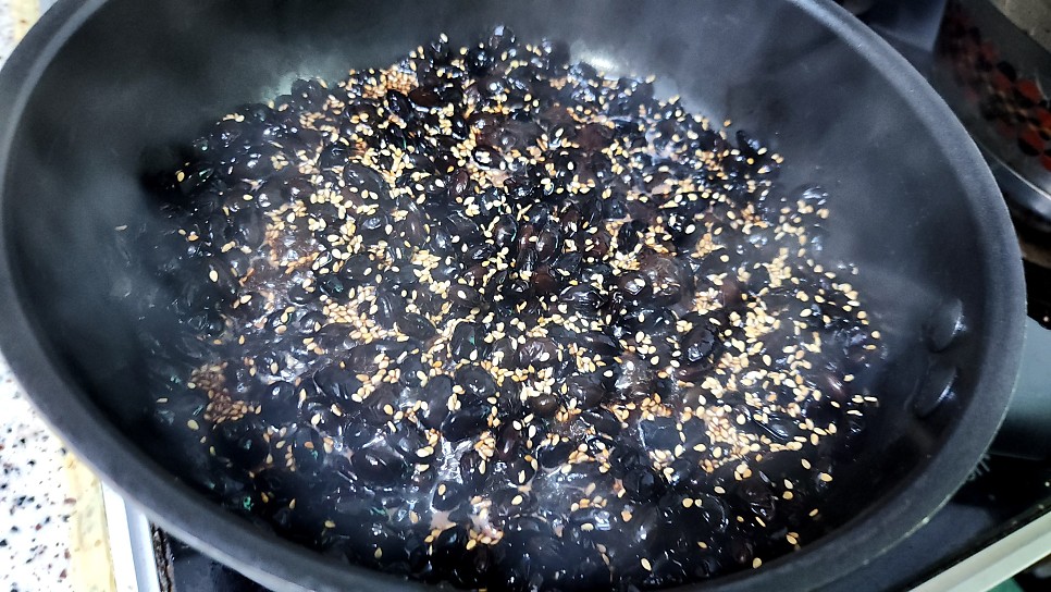 아이들반찬 검은 콩요리 서리태 콩자반 맛있게 만드는법 콩장조림 콩장만들기