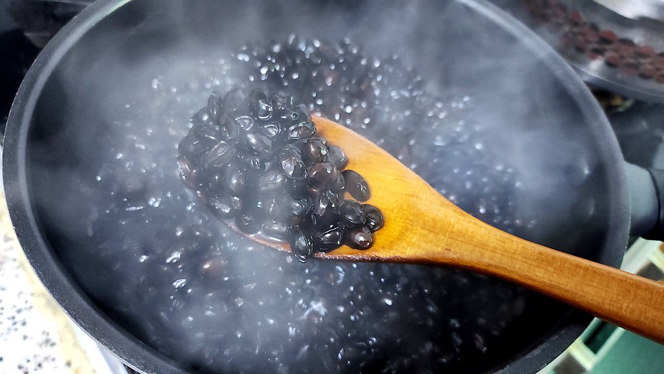 아이들반찬 검은 콩요리 서리태 콩자반 맛있게 만드는법 콩장조림 콩장만들기