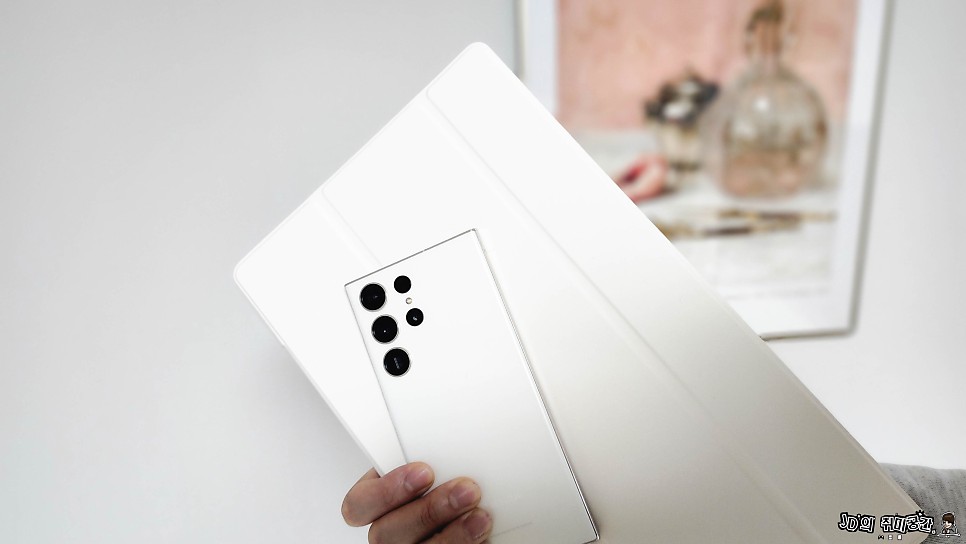 포터블 모니터 추천 스마트 OLED 뷰어로 휴대용 듀얼스크린 가능