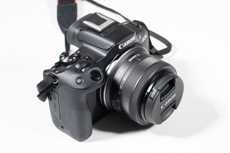 작고 가벼운 미러리스 브이로그 카메라 추천 캐논 EOS R50