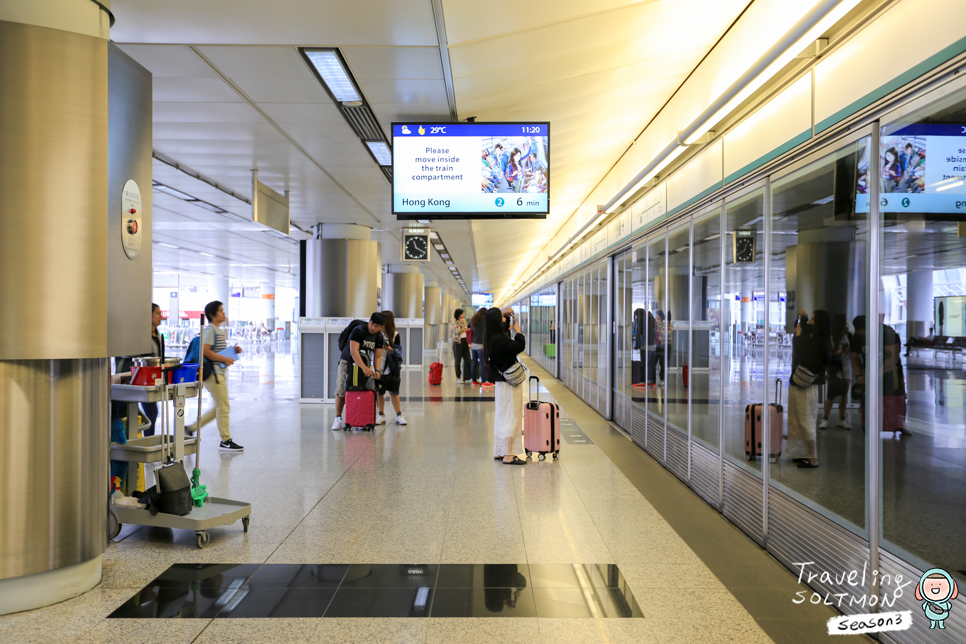 홍콩 여행 준비물 공항 입국 시내 AEL 가격 콘센트 빅버스 디즈니