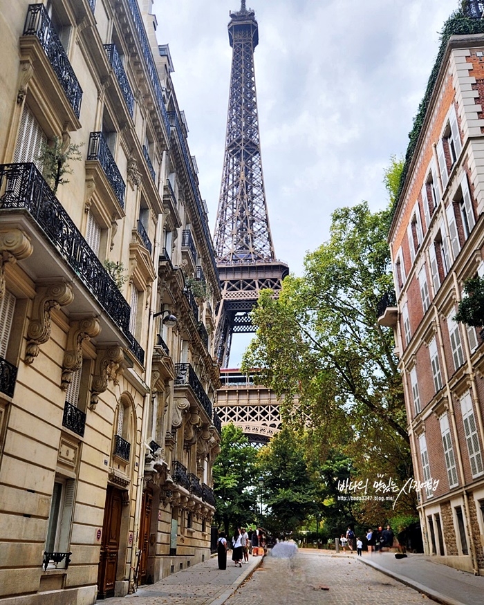 프랑스 파리 여행 에펠탑 개선문 몽마르뜨 언덕 사진 몇 장