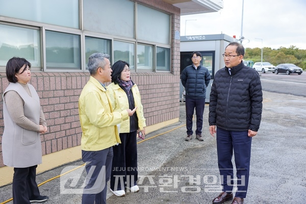 강병삼 제주시장, 조천 거점소독초소..“도내 가축전염병 유입되지 않도록 행정력 집중”