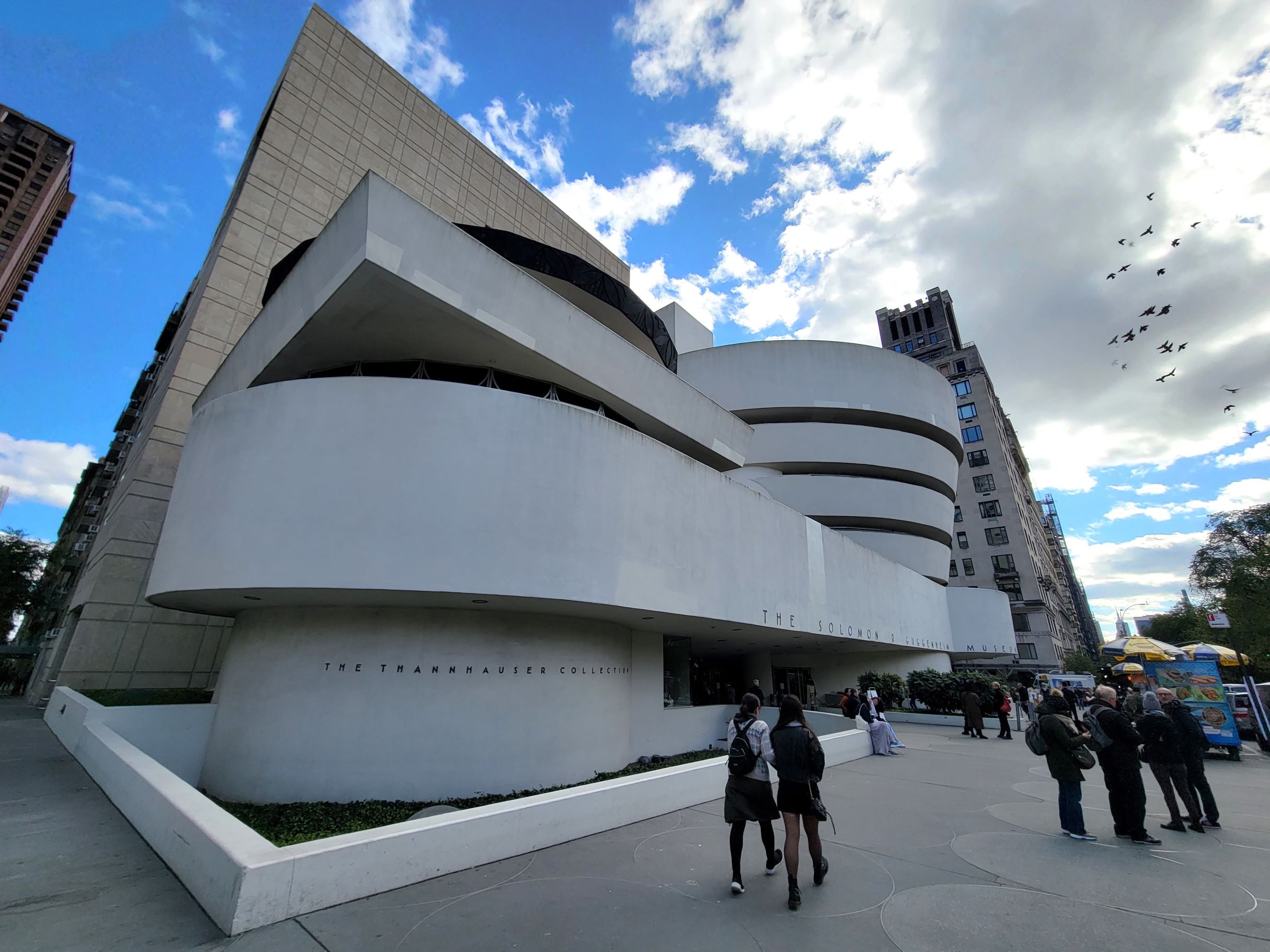 유네스코 세계문화유산에 등재된 프랭크 로이드 라이트의 뉴욕 맨하탄 구겐하임(Guggenheim) 미술관