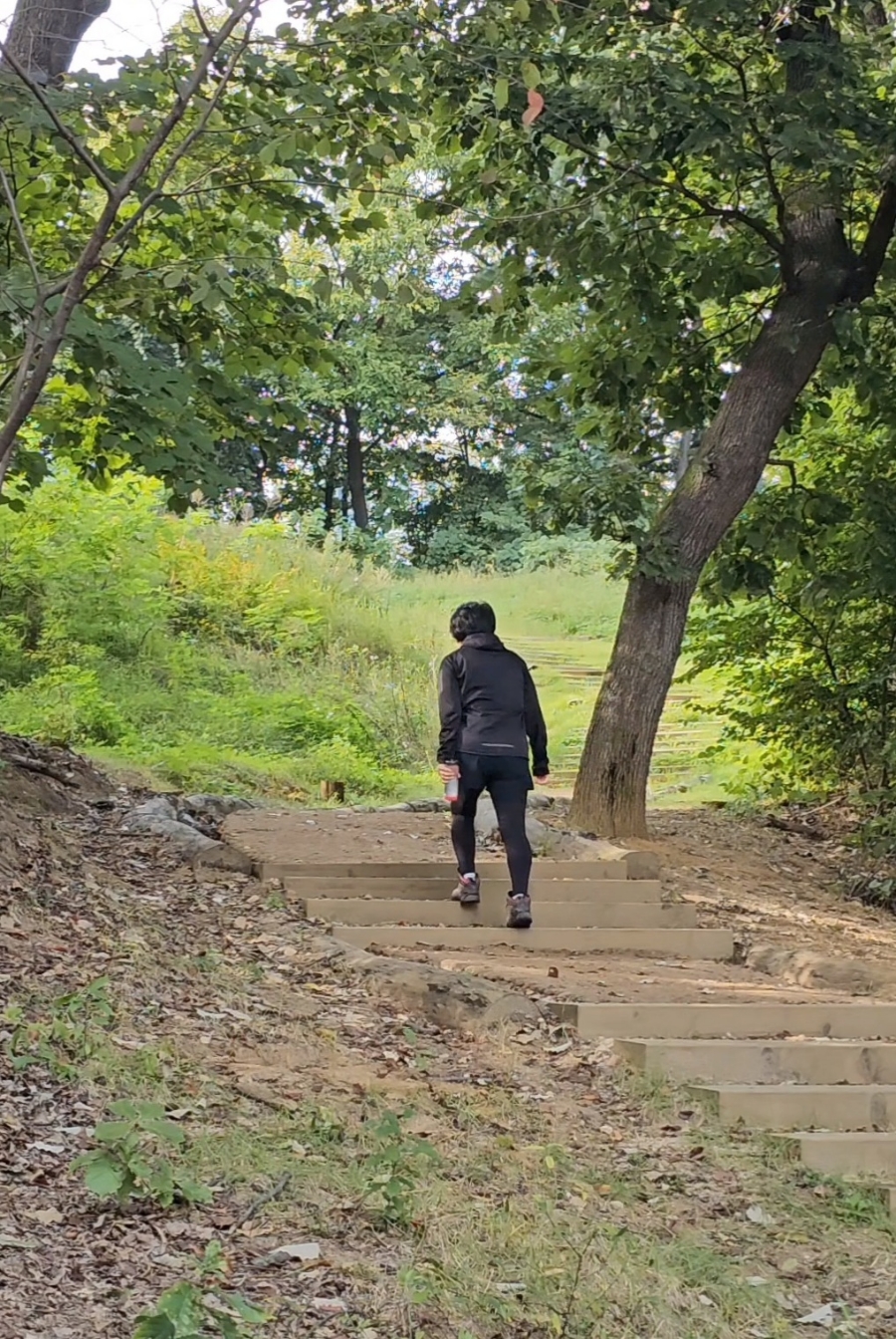 등산 무릎보호대 착용 없이 편한 무르팍팬츠 추천