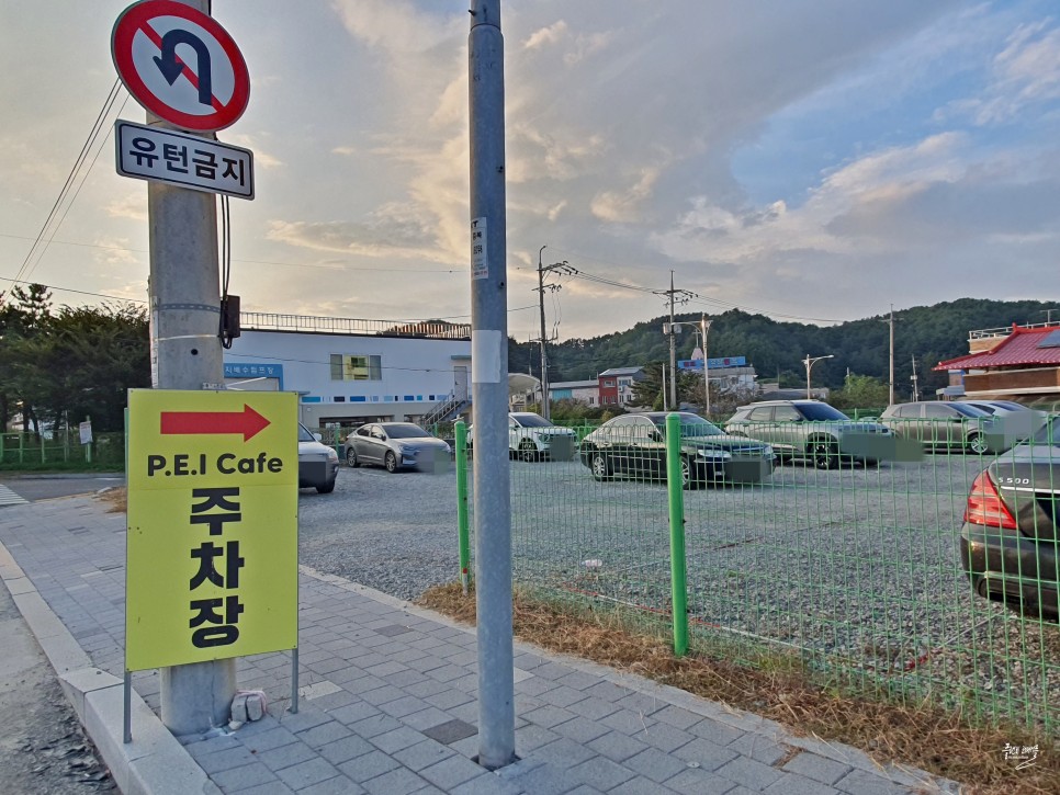 양양 물치항 물치해수욕장 오션뷰 카페 P.E.I 커피 인제양양터널