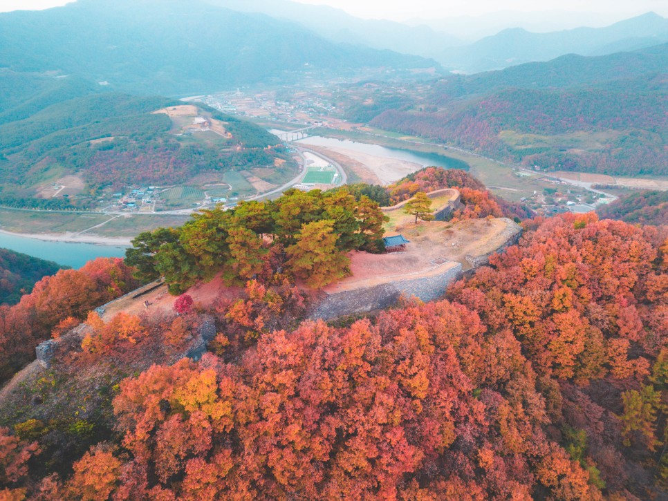 충북 여행, 가을바람 만끽하며 드라이브 떠나기 좋은 단양 여행 :: 구인사, 보발재, 온달드라마세트장, 온달산성, 단양 드라이브, 단양 단풍 명소, 보발재 단풍, 구인사 단풍