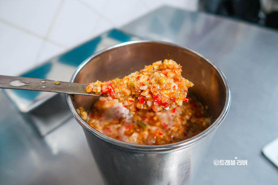 태국 방콕 맛집 미친원정대 미슐랭 족발덮밥 짜런쌩씰롬