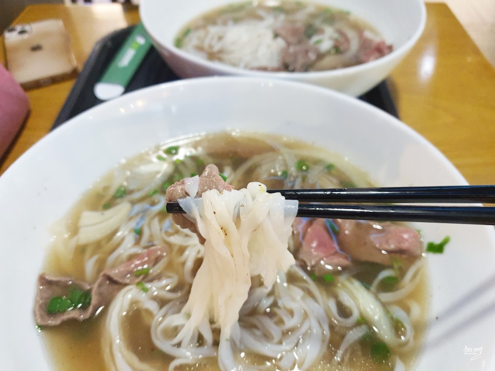 베트남 푸꾸옥 자유여행 푸꾸옥 공항 식당 하이네켄바 후기