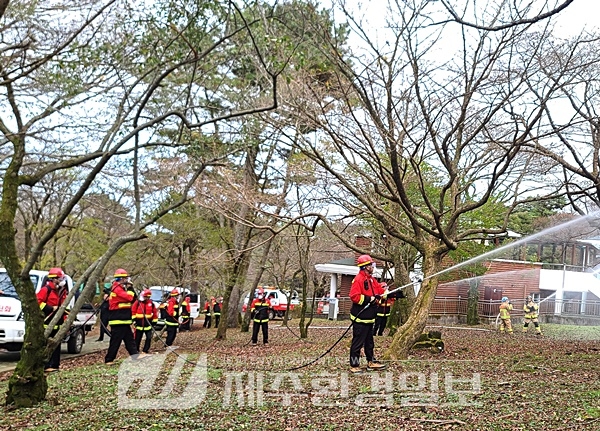 (현장포커스)“절물휴양림 산불발생..제주시, 선제적 대응 2023 산불진화 실전 같은 훈련”