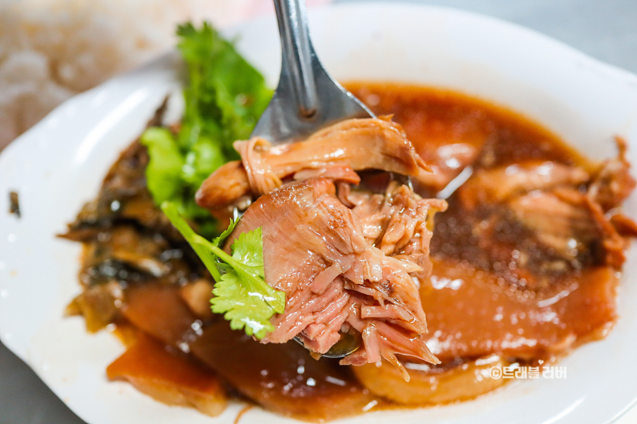 태국 방콕 맛집 미친원정대 미슐랭 족발덮밥 짜런쌩씰롬