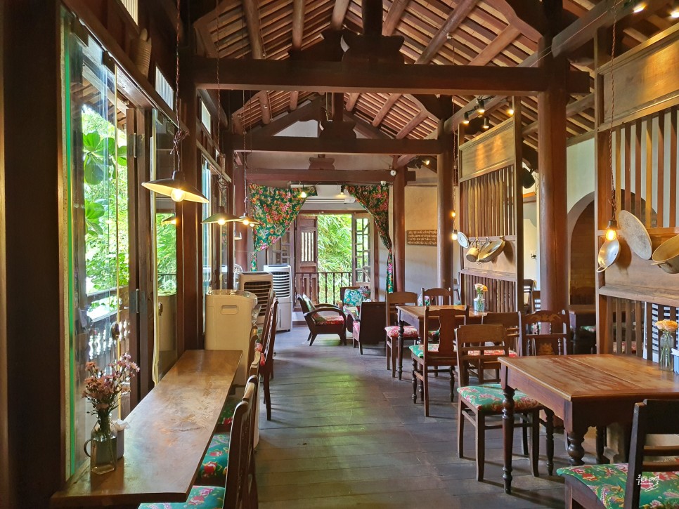 베트남 호이안 여행 가볼만한곳 호이안 올드타운 콩카페 바무사원