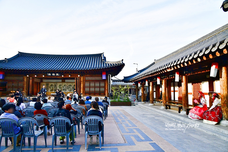 전주 가볼만한곳 팔복예술공장 이팝나무 영화의 거리 전주객사 객리단길