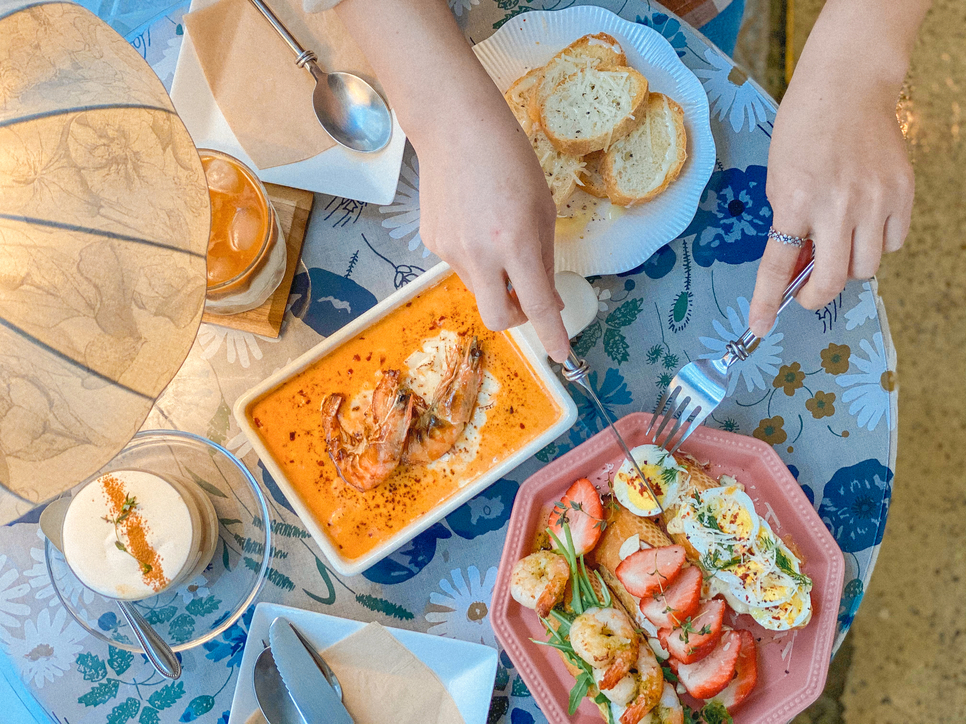 요즘 sns에서 인기인 제주 브런치 카페 블루모모 : 이쁜데 맛도 좋아