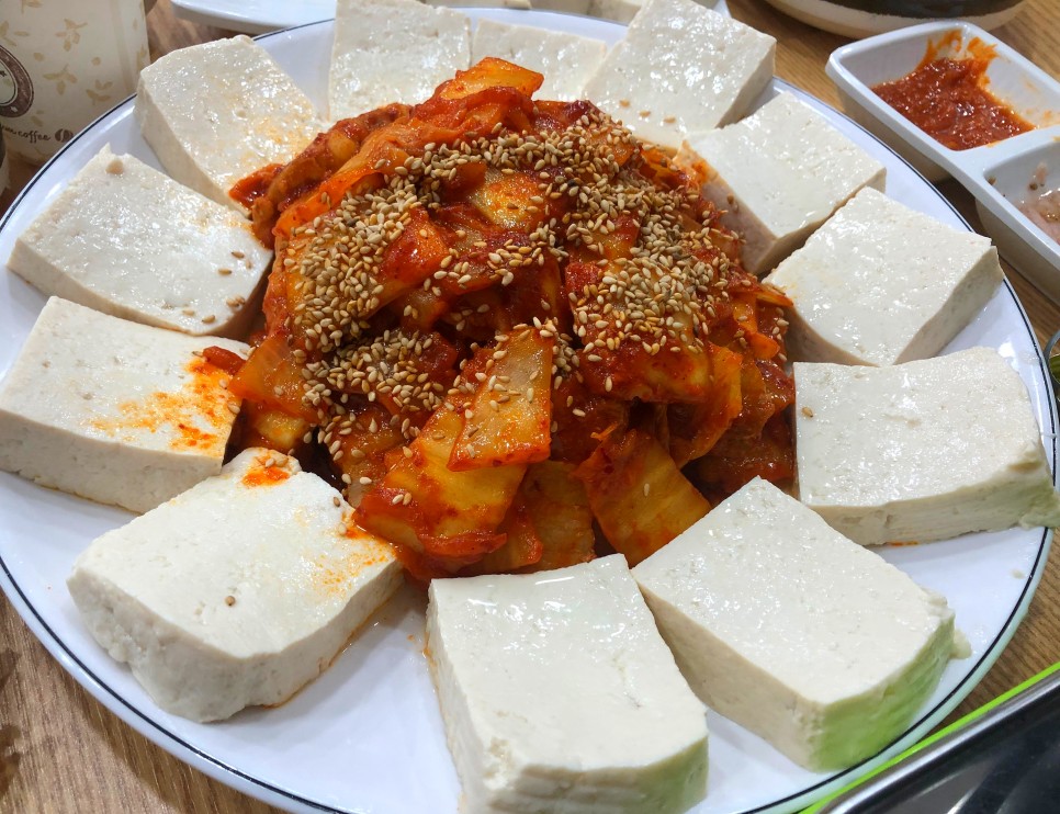 구디역 맛집 두부전문점 맷돌로만