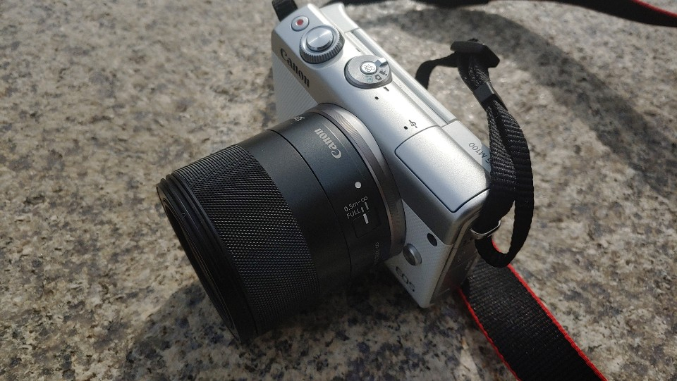 가벼운 미러리스 카메라 EOS M100 사용기, 여행용 데일리 카메라로 제격!