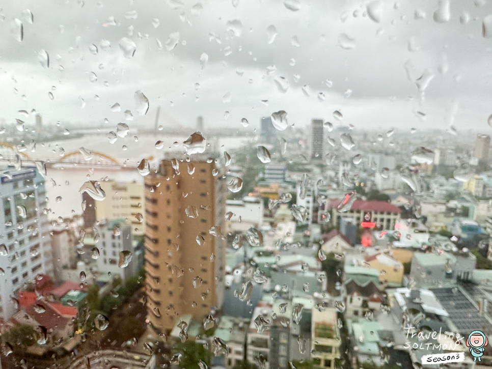 다낭 시내 호텔 가성비 윙크 혼자 숙소 우기 미친 폭우 후기