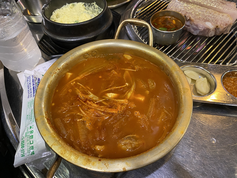 신당역맛집 제주돈사돈 신당점 서울 비오는날 데이트 가볼만한곳