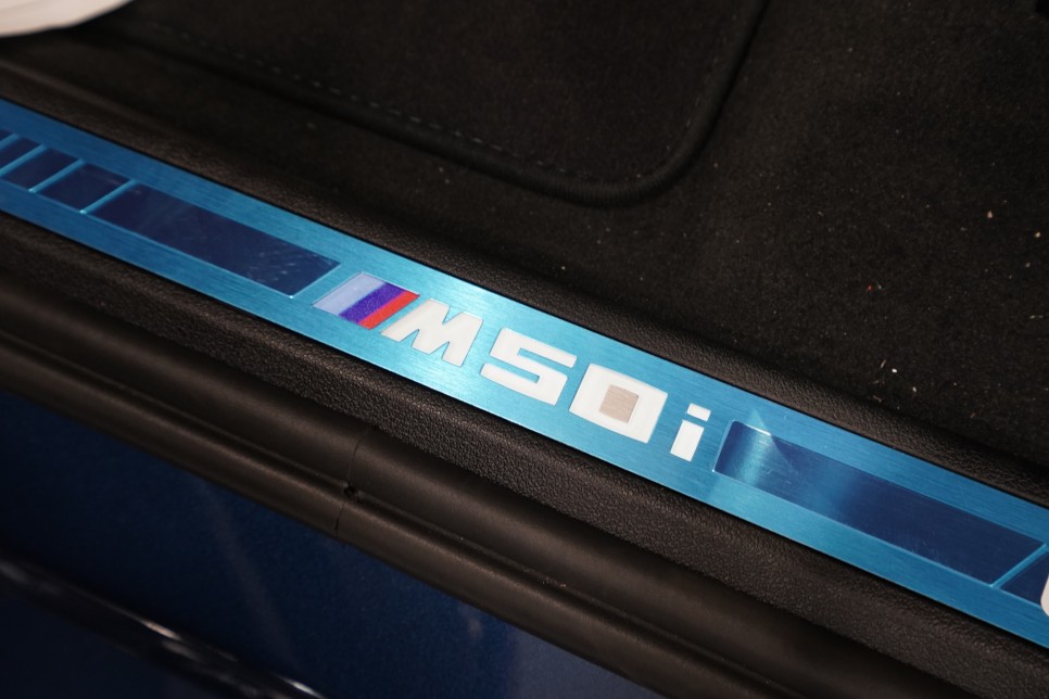 BMW X6M 고성능 SUV 시리즈 (30d / 40i / XM 비교)