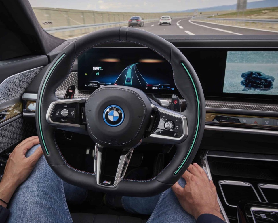 BMW 7시리즈, 내년 봄 SAE 레벨3 반자율주행 시스템 탑재 예정