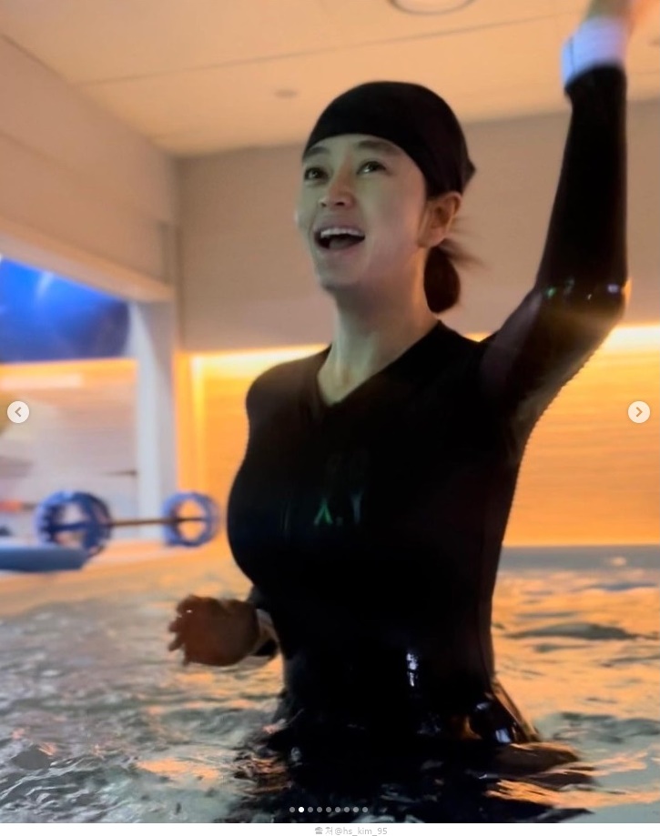 50대 김혜수 건강한 다이어트 운동 아침 조깅 수영 수중 걷기 효과