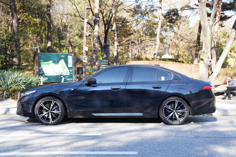 BMW 5시리즈 할인 프로모션! 530i 시승기 확인해보세요