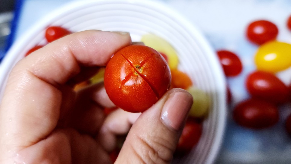 방울토마토 절임 바질잎 더한 토마토 마리네이드 항산화음식 샐러드 요리