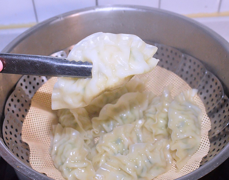 냉동만두 전자레인지 만두 찌는법 간단한 간식 새우만두 찐만두