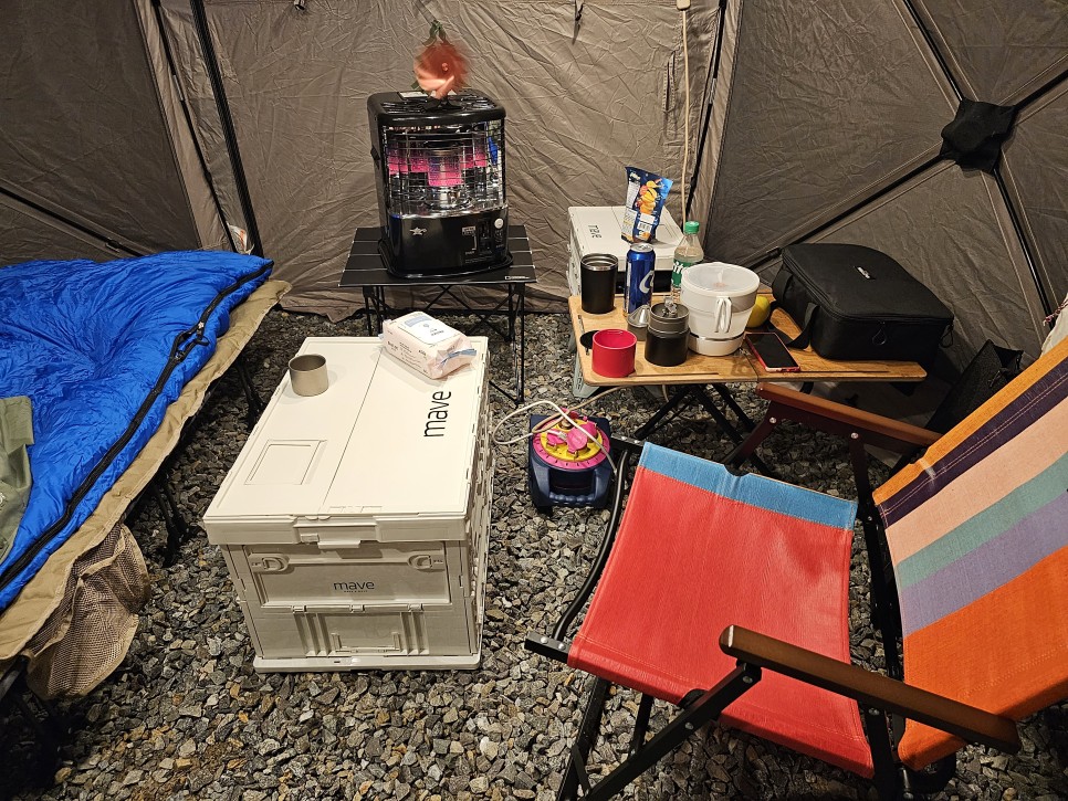 필수 캠핑용품 메이브 폴딩박스 나의 차박 캠핑 준비물