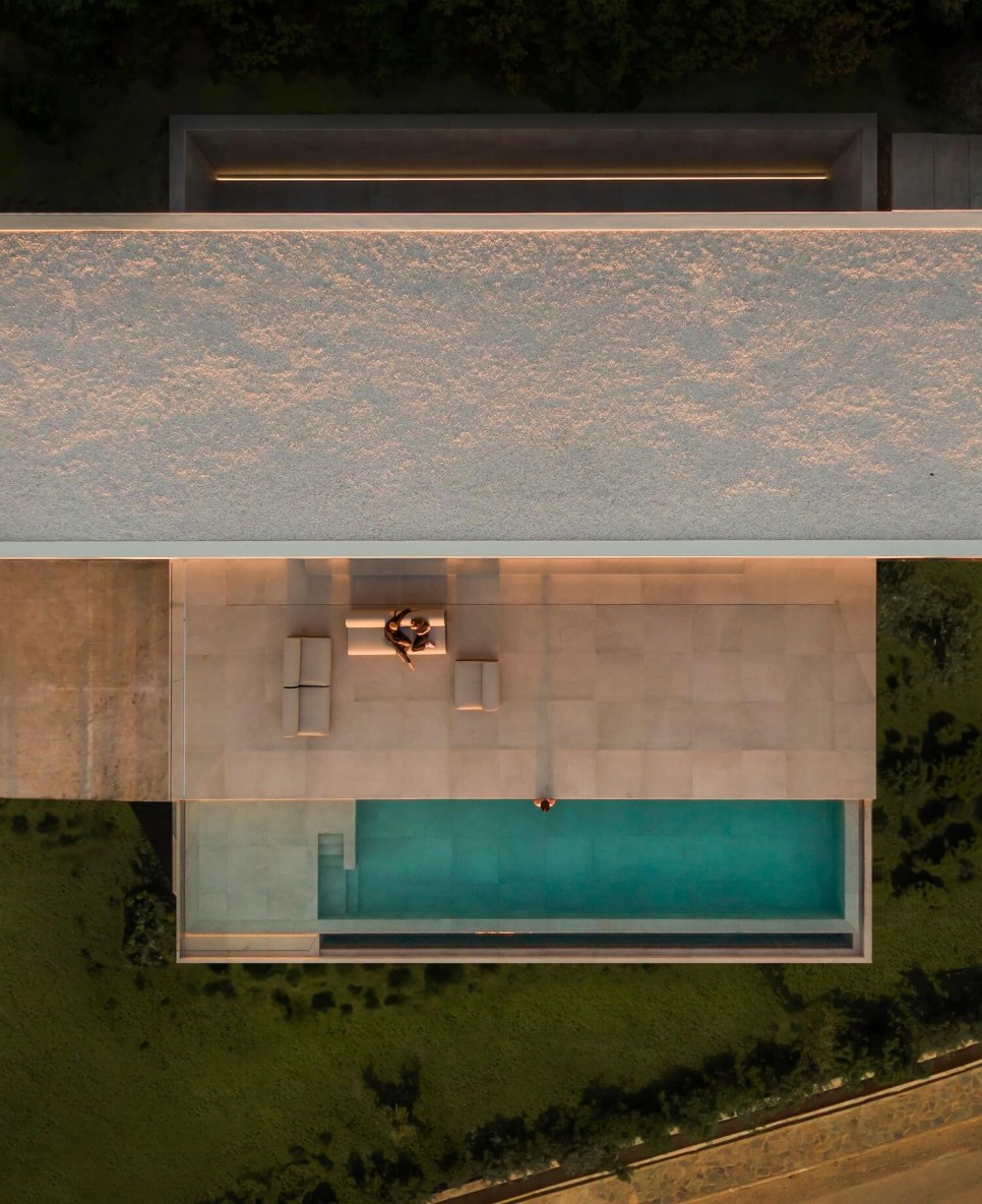 구경만 합니다. House On The Air by Fran Silvestre Arquitectos