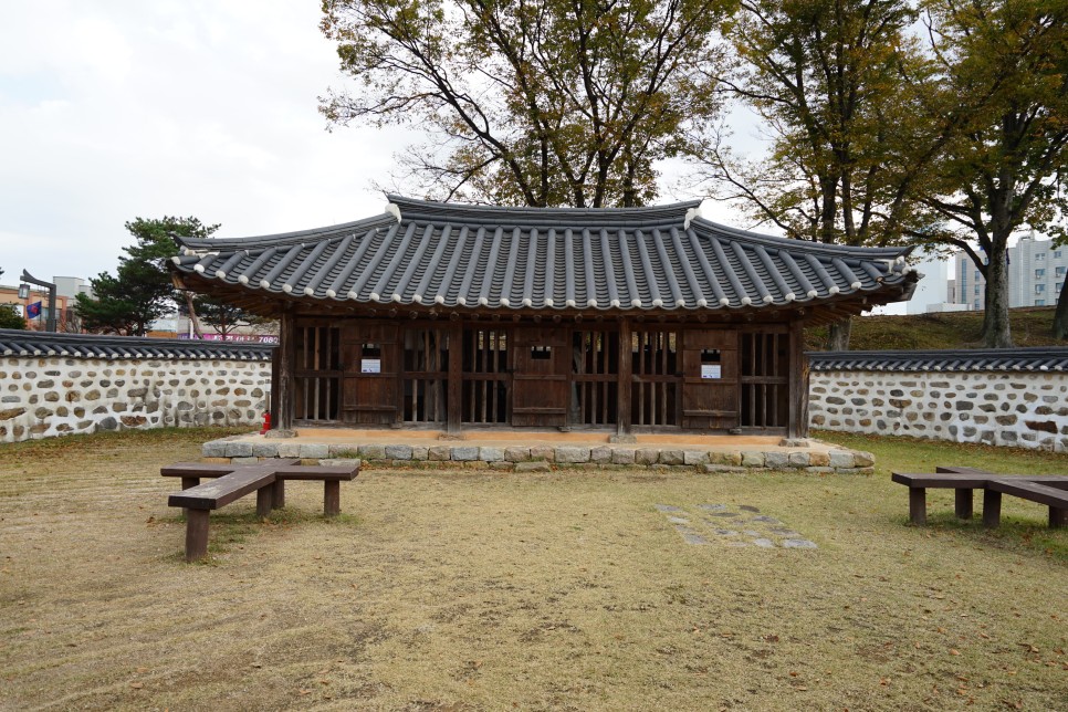 홍성 갈만한곳 홍주성과 홍주성역사관 천주교 홍주성성지순례길