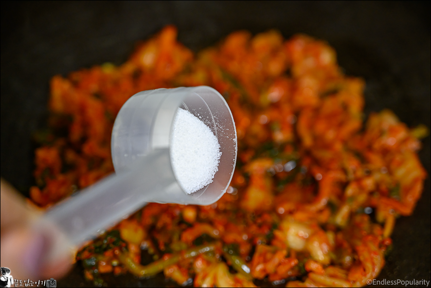 스팸 김치볶음밥 레시피 햄 김치 볶음밥 만드는법 날치알 볶음밥 요리