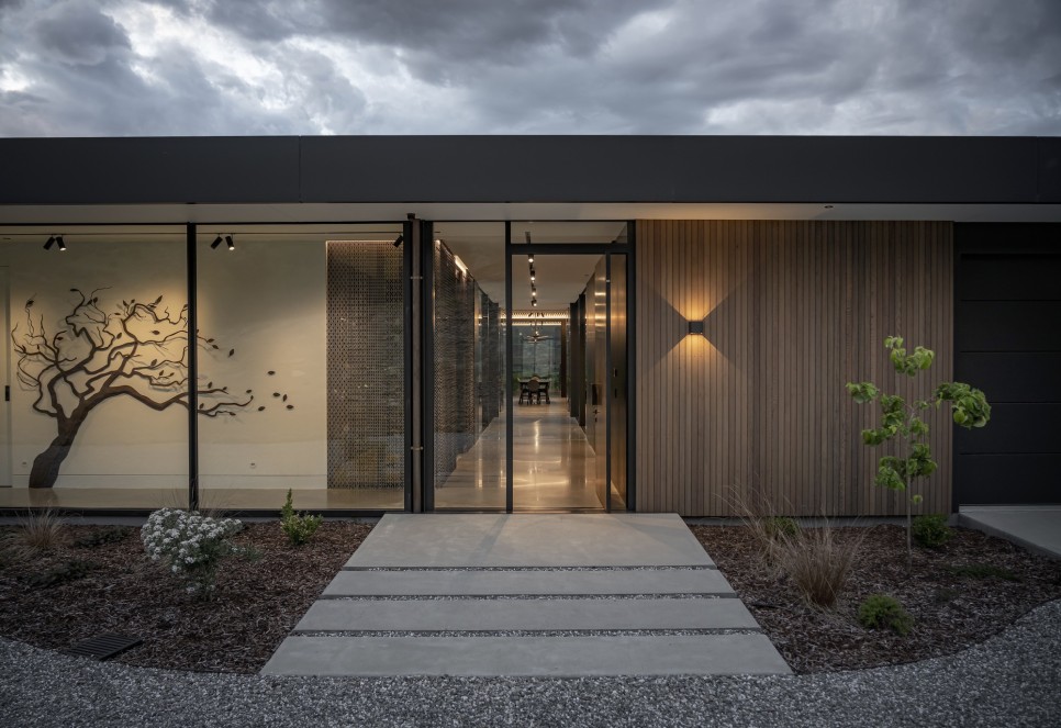 끝에서 끝까지! 실경 파노라마를 구현한 심플 디자인 주택, Bendigo Terrace House by Condon Scott Architects