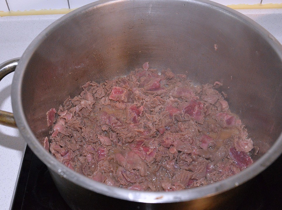 소고기 미역국 끓이는 방법 사골 소고기미역국 맛있게 끓이는법 생일미역국